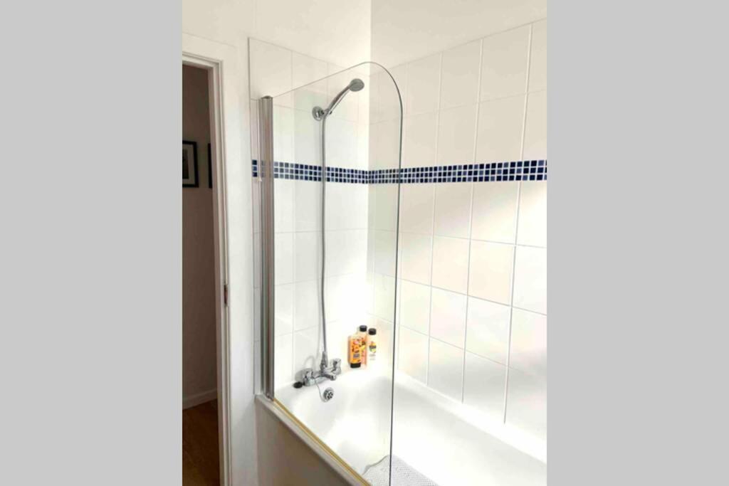 Flat 5 Eia House Apartment Belfast Bagian luar foto