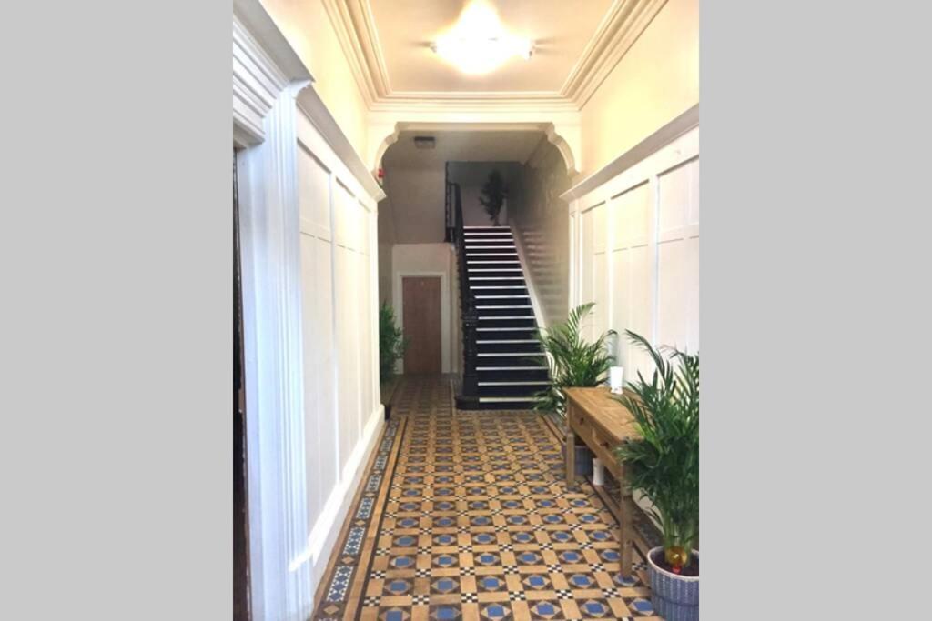 Flat 5 Eia House Apartment Belfast Bagian luar foto